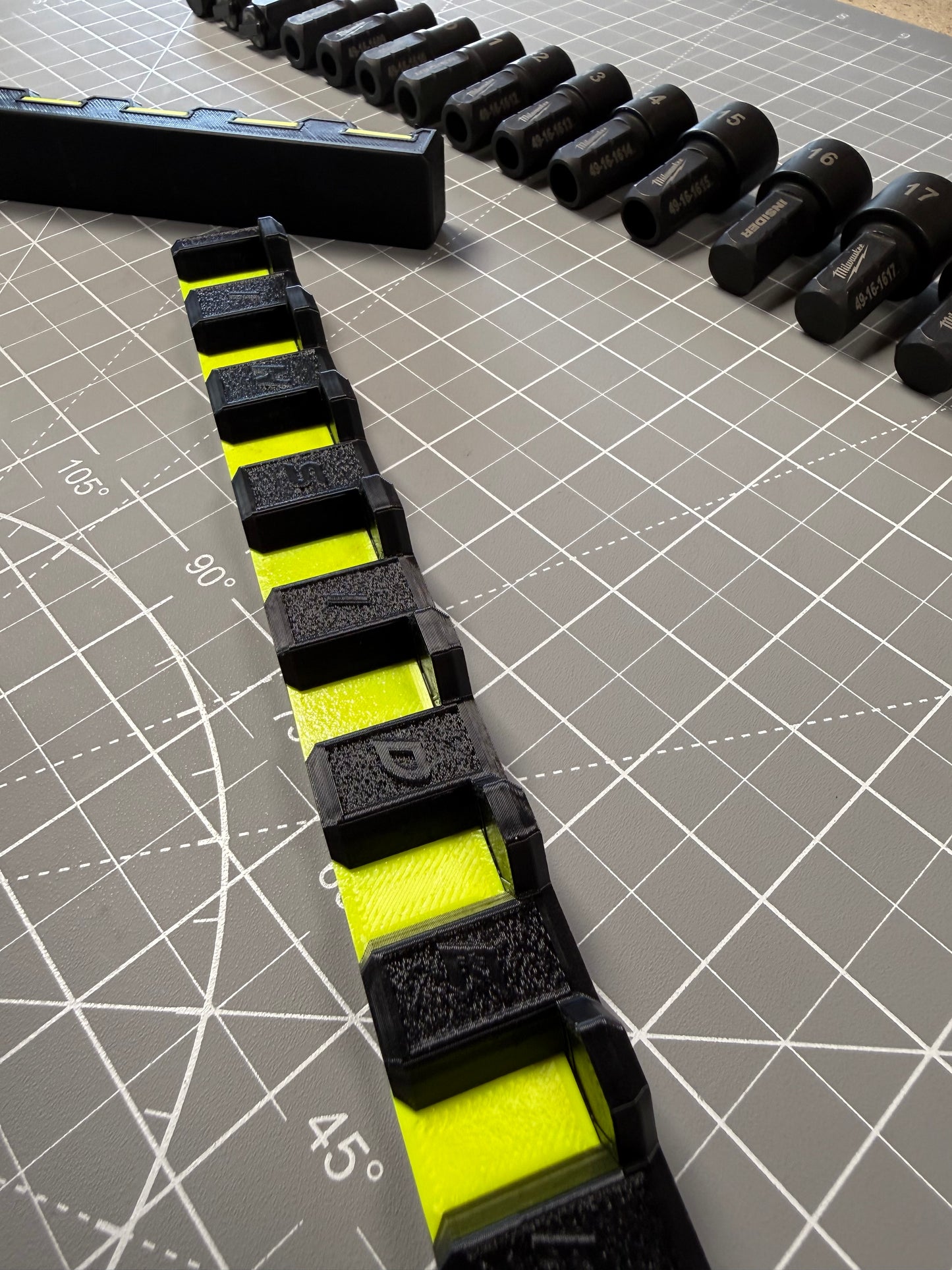 Milwaukee Insider Socket Organizer