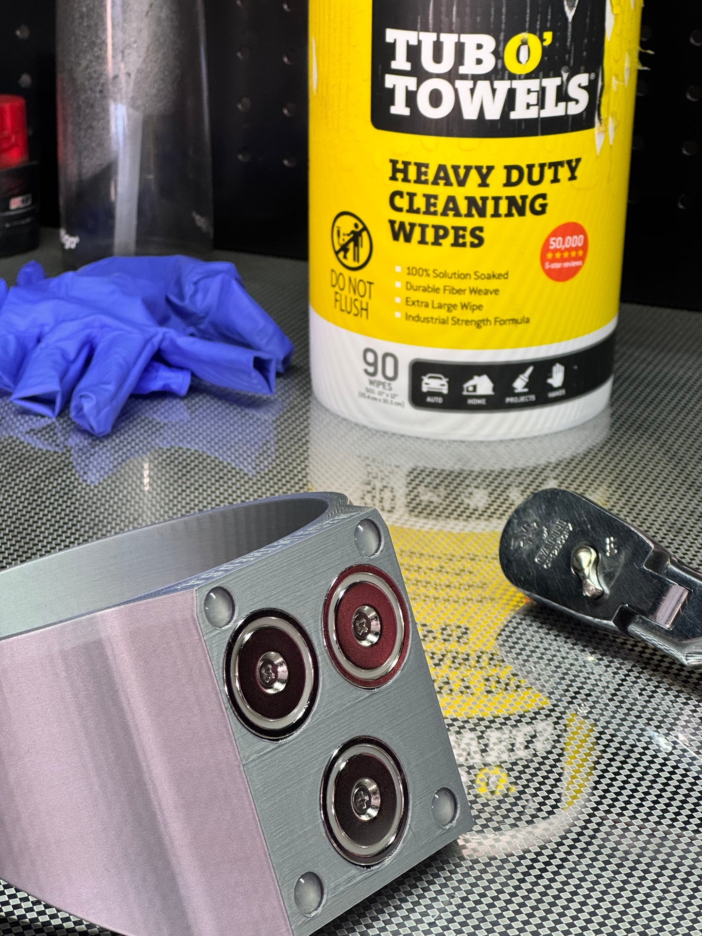 TUB-O-TOWEL Magnetic Holder