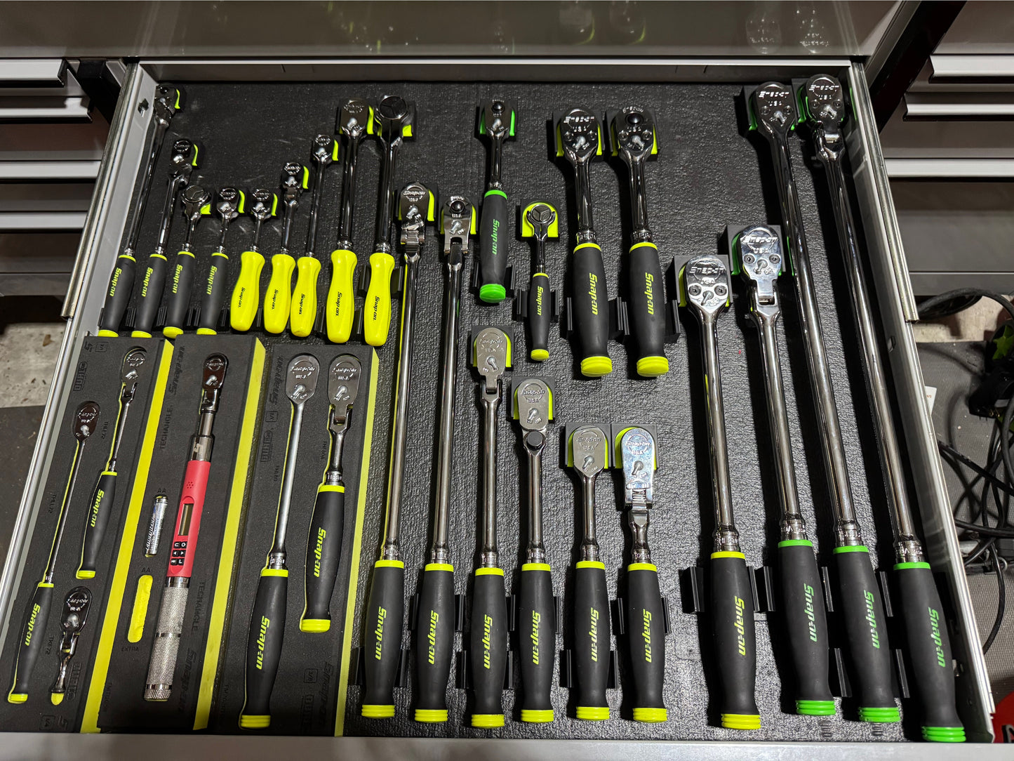 " THE LOW BRO-FILE " MODULAR RATCHET ORGANIZER