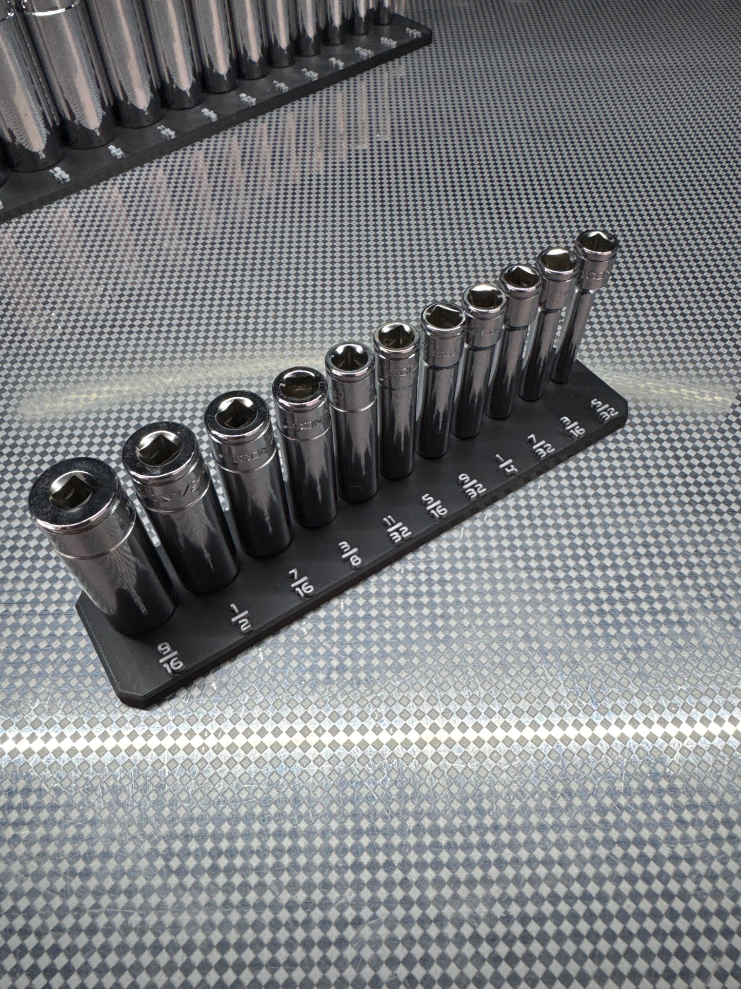 SAE 1/4 Icon Dual Chrome Socket Rail