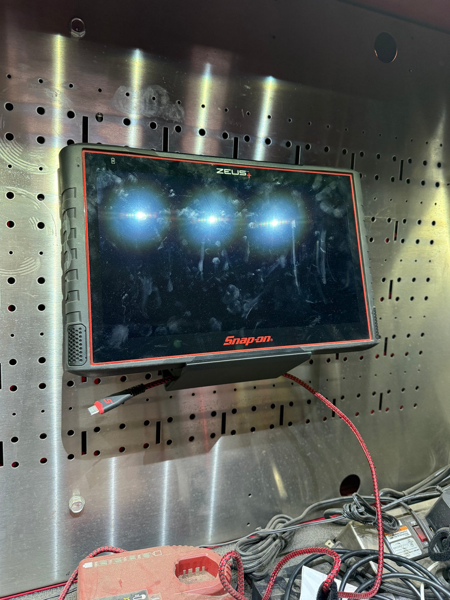Magnetic Scan Tool Dock ( DESIGNED FOR AUTEL AND OTOFIX )