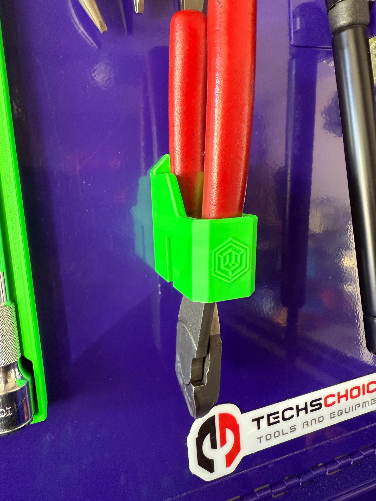 Modular Vertical Plier Hangers